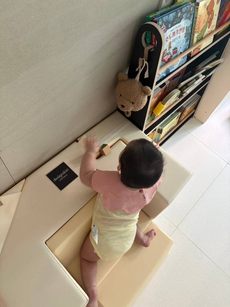 디자인스킨 플레이테이블 핫딜 내돈내산(8개월아기 첫 어린이날 선물)
