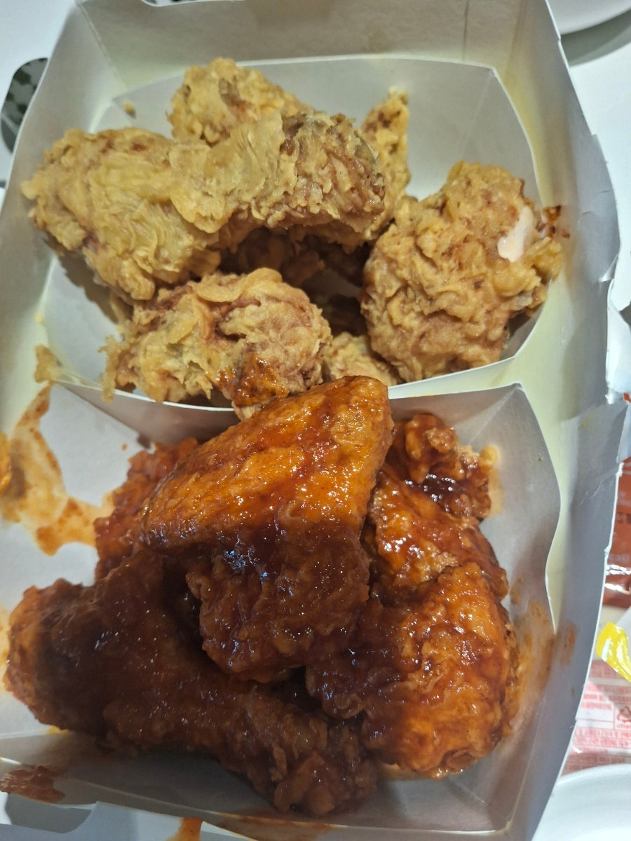 BHC치킨 학익점 사진 1