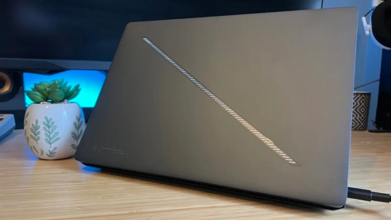 “한 대로 모든 것을” 꿈꾸는 사람들을 위한 노트북, Asus ROG Zephyrus G14 2026 리뷰