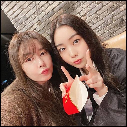 "엄마 닮아 연기해요" 김지연 딸, 붕어빵 미모에 다들 놀란 이유