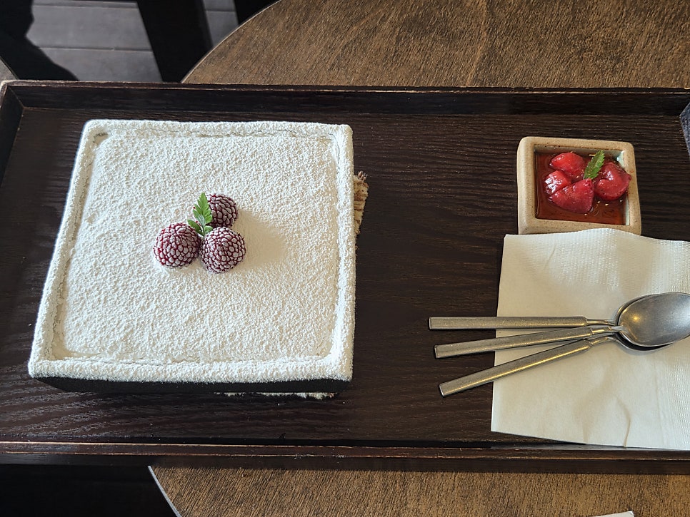 [애월 카페] 청수당 애월 내돈내산 후기 (오션뷰 카페, 애월 맛집)
