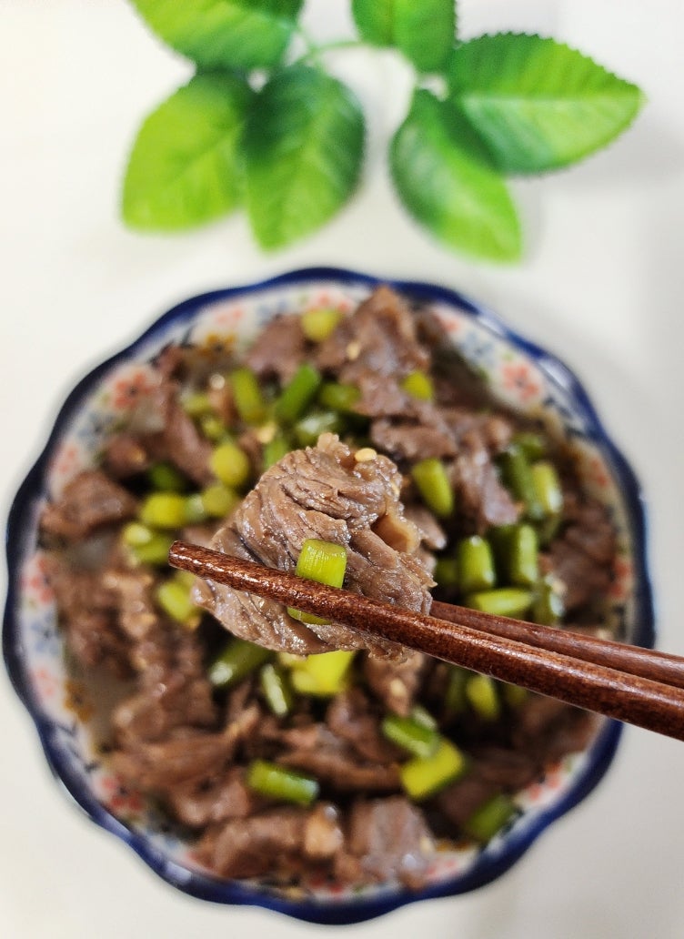 집 반찬으로 최고! 소고기 마늘쫑 볶음 만들기
