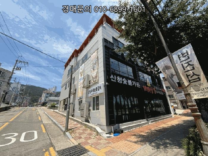  경남 거제시 아주동 901-2, 수익과 주거를 동시에 잡는 매력적인 근린주택 경매 기회! 2025타경21583