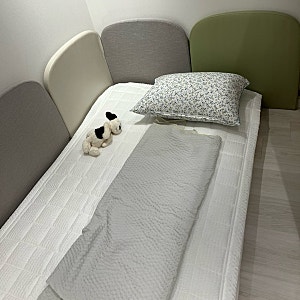 아기침대 시몬스N32토퍼와 저상형 깔판으로 완료