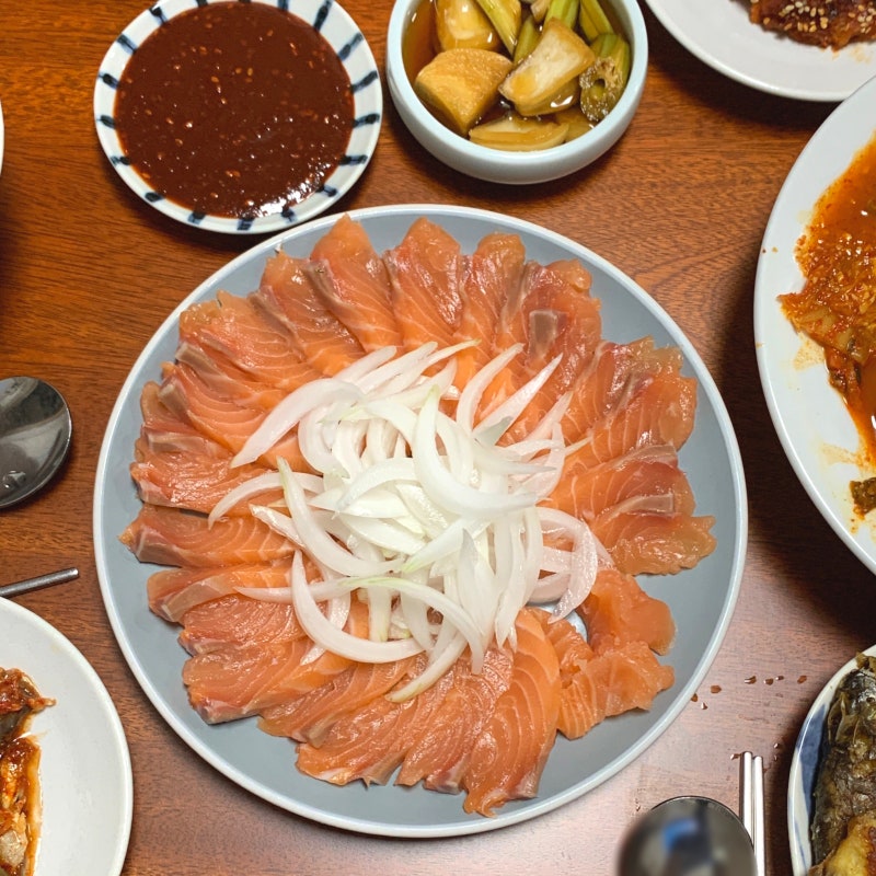 집들이 음식 추천 이마트 생연어 신선한 연어회필렛 고르는법