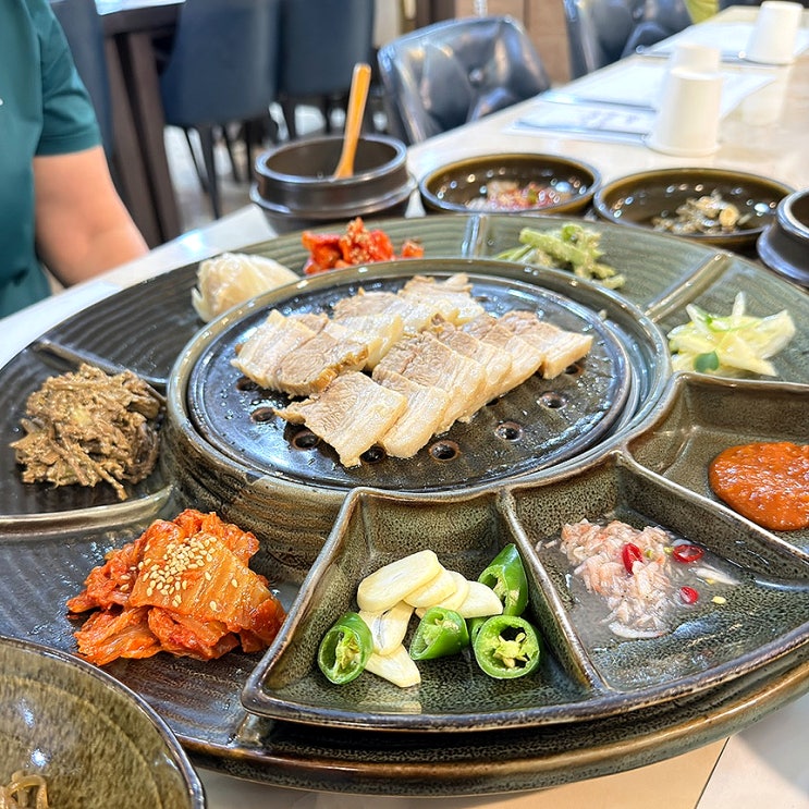  오금동 맛집 칡산에황제보쌈 곤드레돌솥밥 보쌈정식 솔직 후기