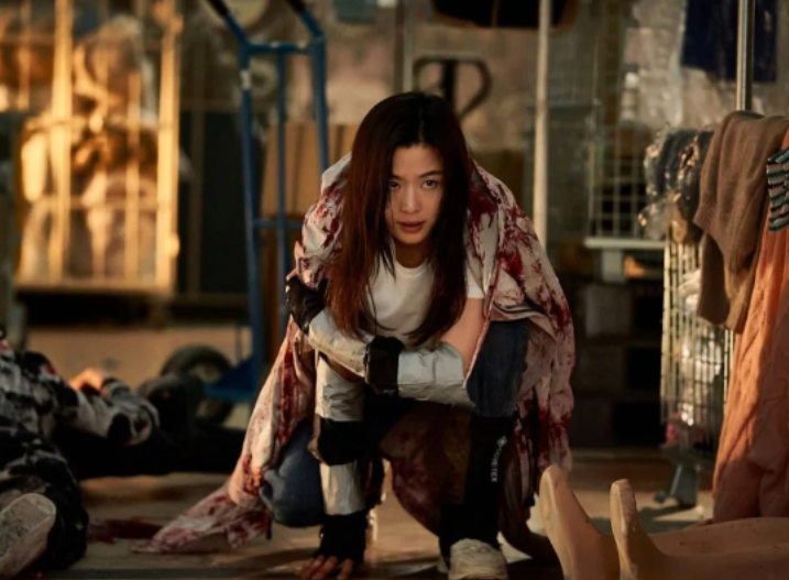   전지현 11년 만의 스크린 복귀, 영화 군체로 박스오피스 뒤흔든 진짜 이유
