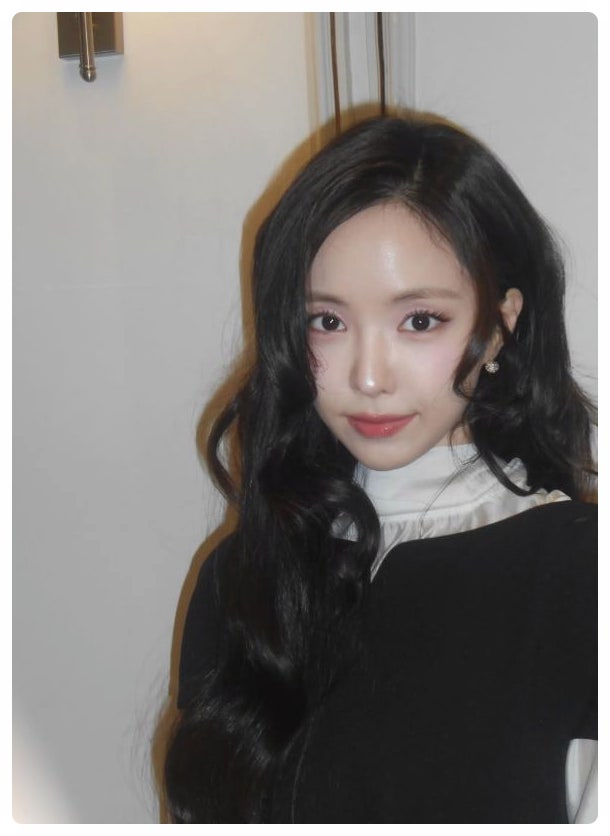 손나은 여름 화보, 청량미 폭발 서머 룩 여름 여신, 드라마 ‘김부장’ 출연 정보