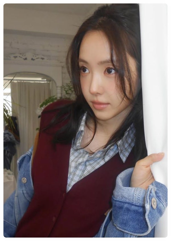 손나은 여름 화보, 청량미 폭발 서머 룩 여름 여신, 드라마 ‘김부장’ 출연 정보