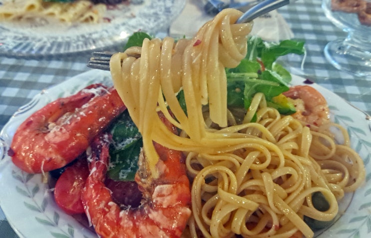  동래파스타맛집 동래이층 테라스에서 반려견 동반하여 즐긴 스테이크와 부산하이볼술집 감성 후기