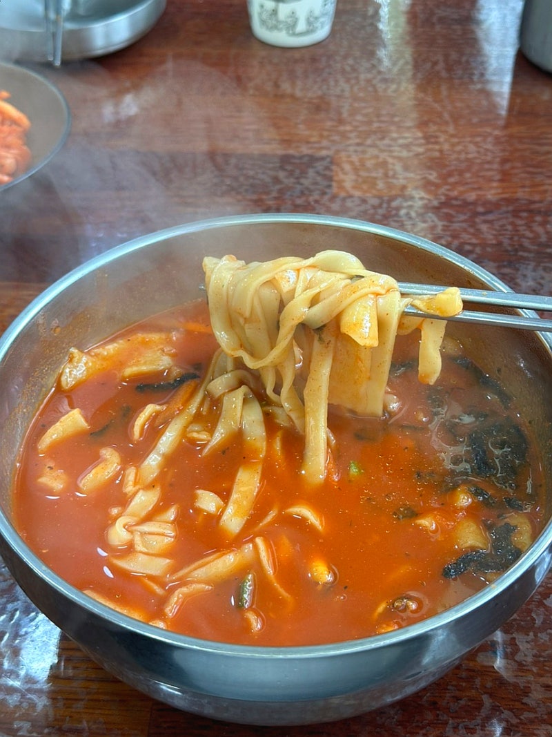 강원도 장칼국수 장수제비 맛집 고성 수제비집 주말 웨이팅