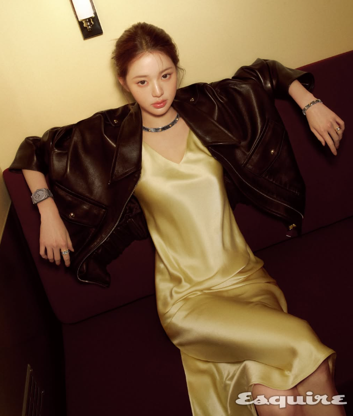장원영 비주얼 퀸 빛나는 미모, 에스콰이어 화보서 완성한 독보적 아우라