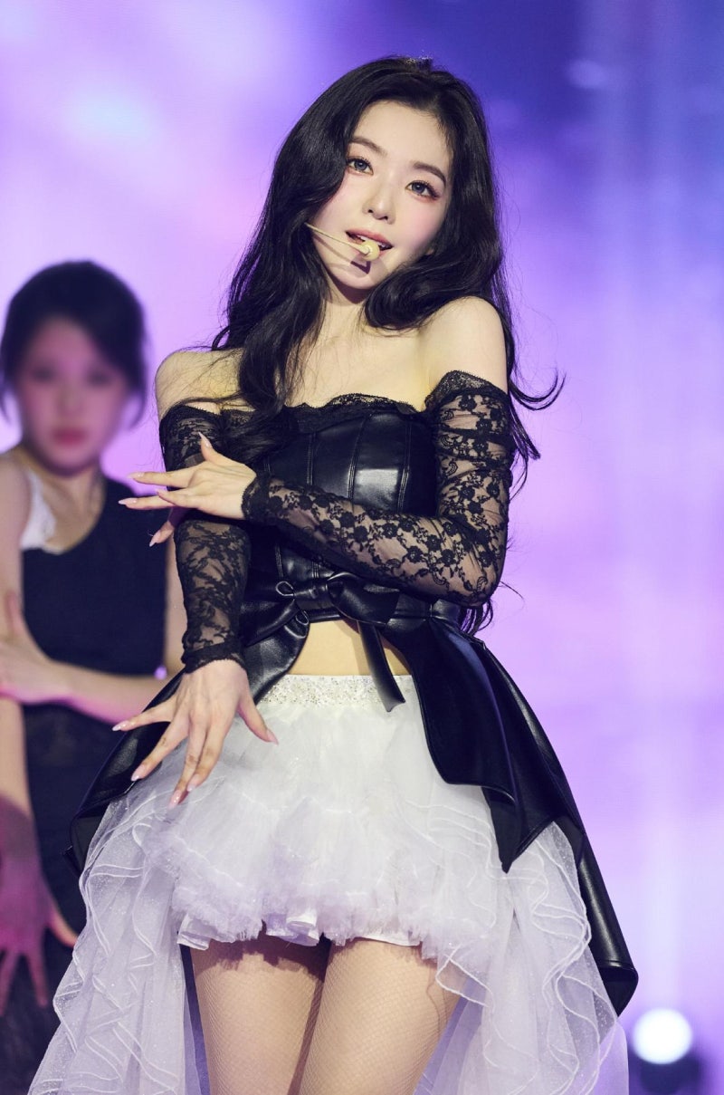 아이린 첫 솔로 투어 서울 공연 어땠나, 레드벨벳 메들리까지 2시간 30분 꽉 채웠다