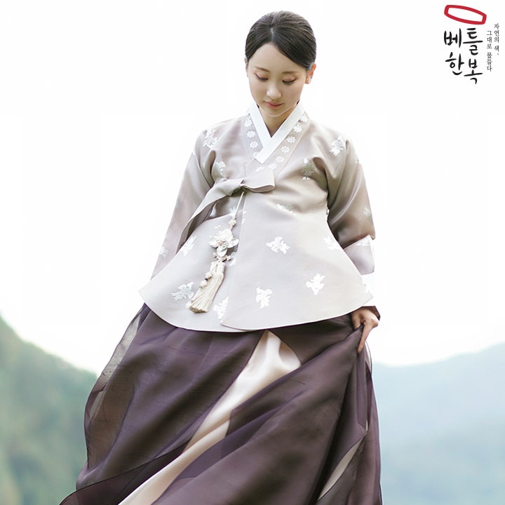 여동생 결혼식 한복 색상은??