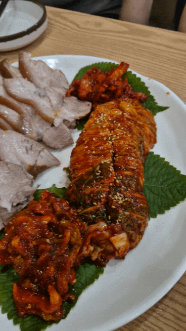  강남역 막국수 맛집 후기!  보쌈·감자전에 봉평 막걸리까지