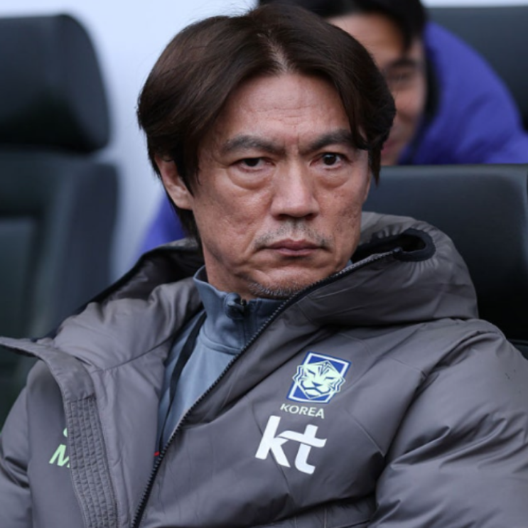 축구대표팀 북중미월드컵 전승우승시 최대 14억 포상금 수령!! 불가능한 일인데 한 100억 부르지 그랬어?? 홍명보 감독 체제에서는 32강도 힘들어보이는데..
