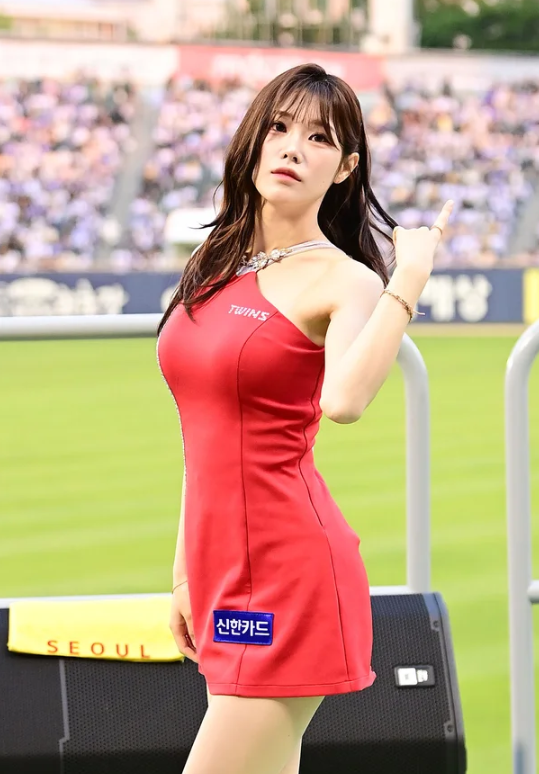 "시즌 초반에 왜 그만둬?" LG 트윈스 김시은 치어리더 활동 중단 인스타 스토리 화제
