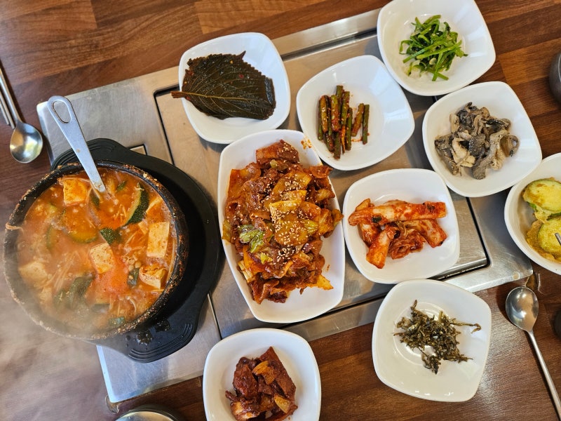 서산점심특선 시골밥상 구구돈 성연