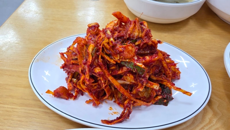 [인천 중구 연안부두] 금산식당의 지리는 밴댕이 무침 먹어보기