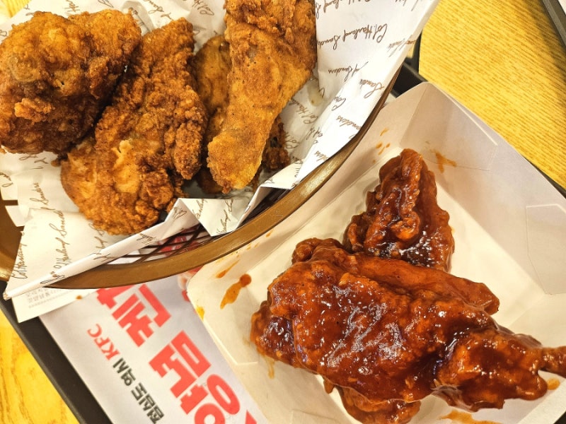 KFC 케이에프씨 치킨나이트 시간, 가격, 칼로리 - 살라미 빵치짜, 갓양념치킨, 오리지날 치킨, ....