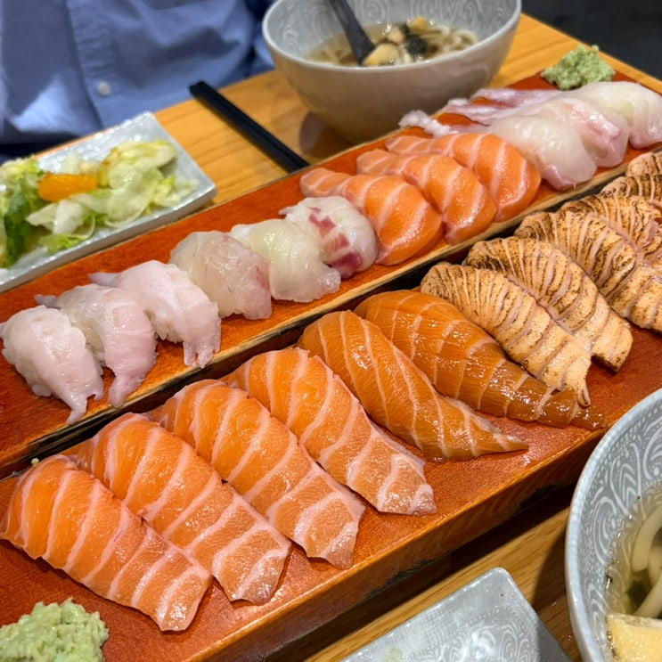  대구 연어 맛집 동성로 반월당 스시 맛집 더현대대구 맛집: 스시준
