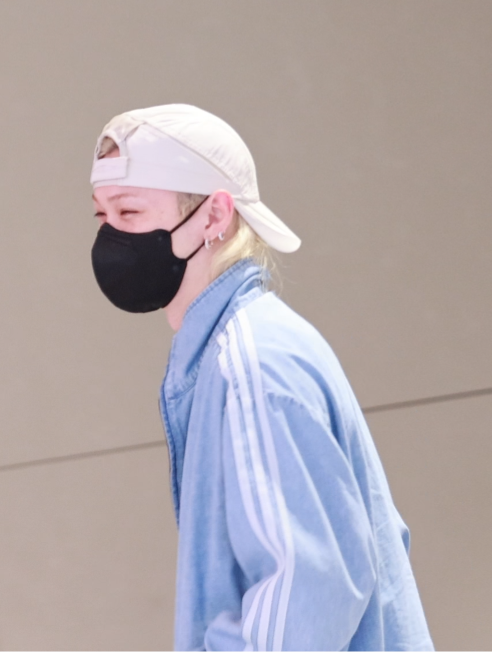 아디다스 트랙 탑 청량한 필릭스 공항패션