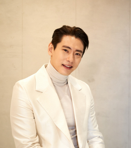 배우 유태오 프로필 나이 아내 니키리 결혼 정리