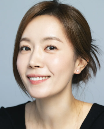 FA 김유미의 선택은 '사람엔터'…정우와 같은 소속사 됐다