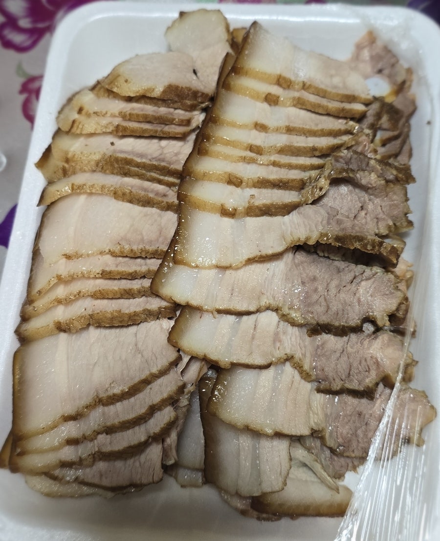 삽다리한방왕족발 사진 1