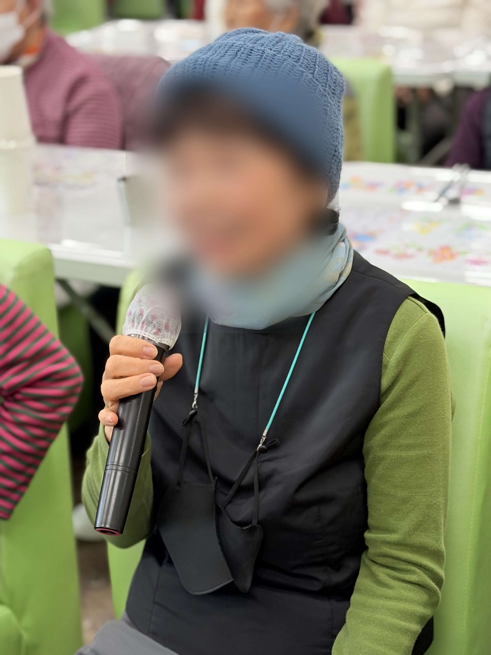 대천주간보호센터 어르신들과 함께한 3.1절 태극기 만들기와 즐거운 일상 이야기