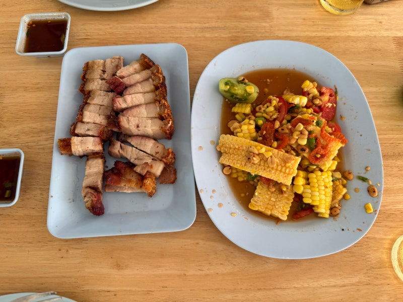치앙마이 찐 맛집, 항아리 삼겹살 구이로 유명한 ‘넹무옵오옹’ 솔직후기