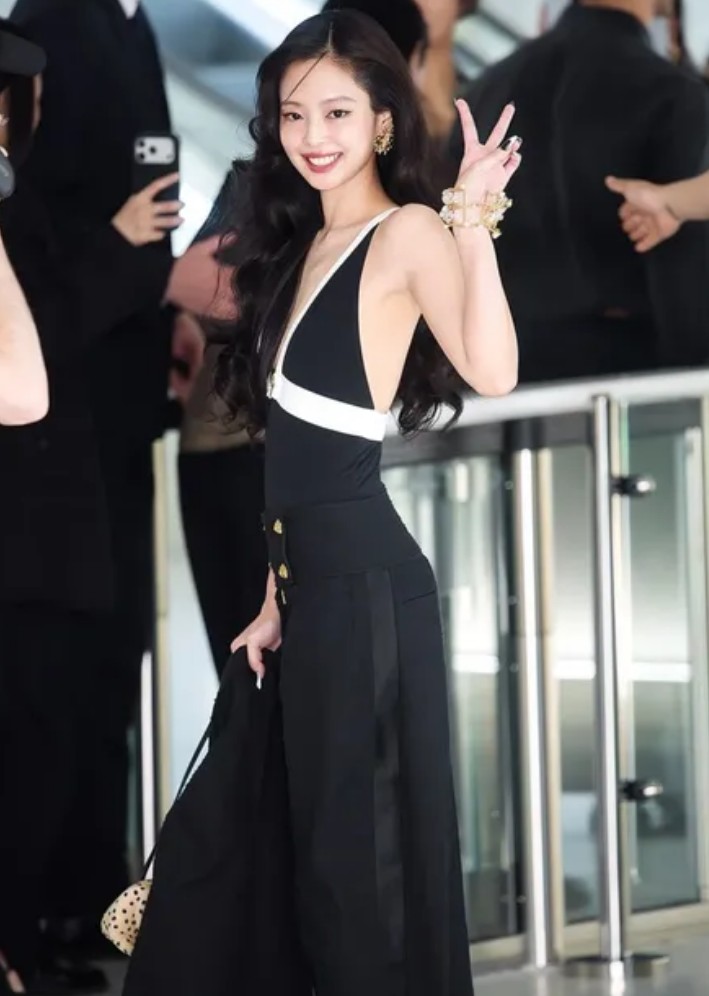  샤넬 2026 공방 컬렉션 서울쇼 제니 패션 인간샤넬 파격 룩