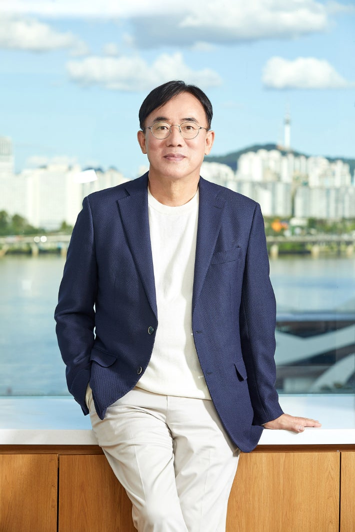 <b>정철동</b> LG디스플레이 사장, AI 도입과 구조적 혁신으로... 