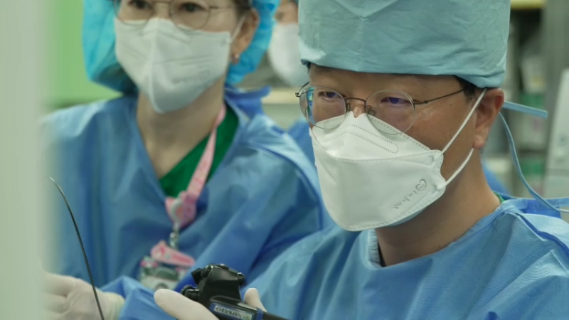 명의 김도훈 소화기내과 김용희 심장혈관흉부외과 교수 명의 어느 날 갑자기 음식이 삼켜지....