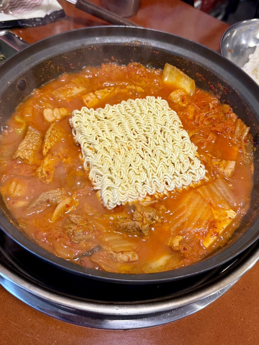 백채김치찌개 금오동점 사진 6