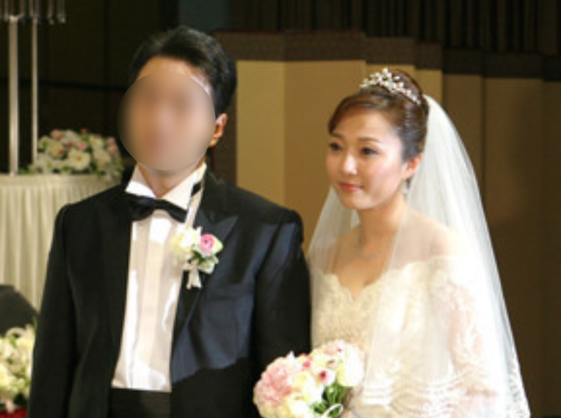 “결혼식 당일 새벽 2시까지 일해…”아버지 사업 빚 때문에 16살부터 가장이었던 여배우 충....