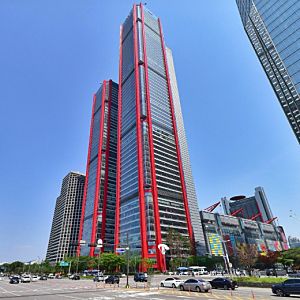 HMM 부산 본사 이전 등기 완료! 북항 70층 신사옥의 진짜 과제
