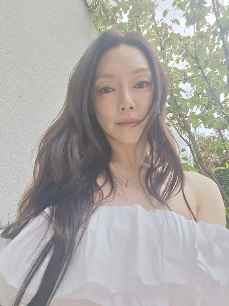  차장군 맞아? 차지연, 어깨 드러낸 여리여리 오프숄더 여신 등극