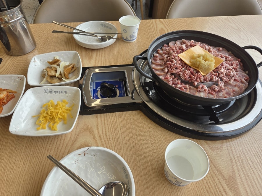 빅쭌부대찌개 정릉점 사진 5