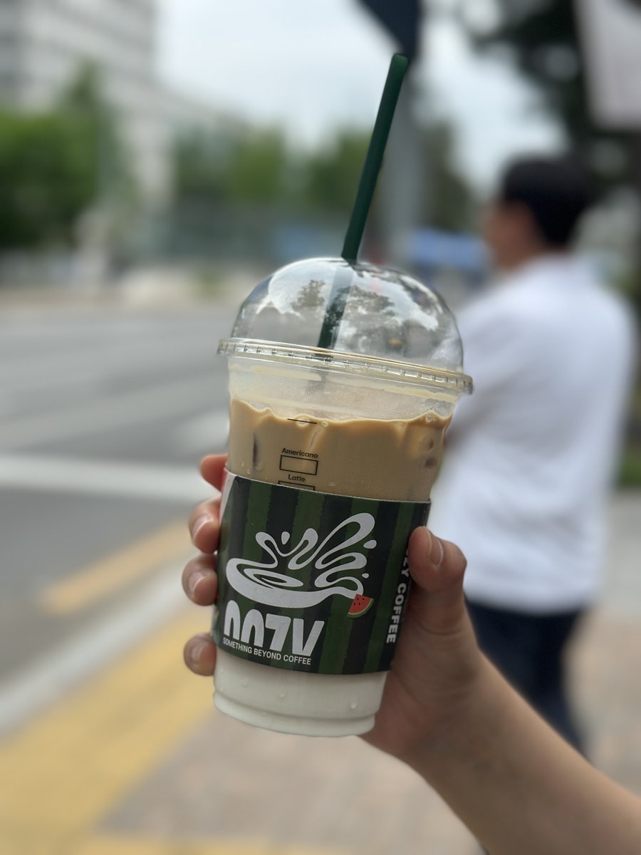 우지커피 서여의도점 사진 1