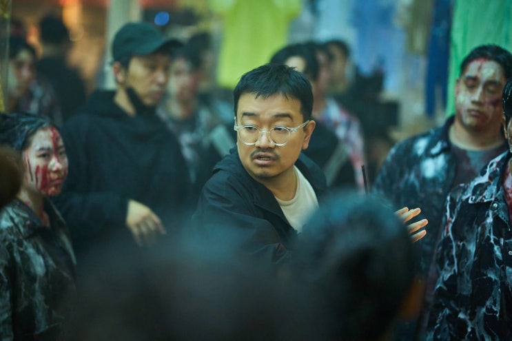 호불호 갈린 <b>영화</b> <b>군체</b> 흥행 이유는?!