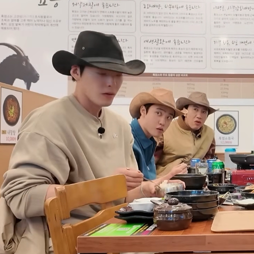 <b>콩콩팜팜</b> 김우빈 도경수 이광수 제주 목장 간 이유? + tvN... 