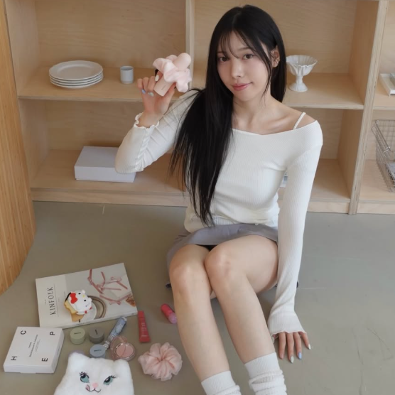  유지유 프로필, 그녀가 누구길래 데이식스 도운과 결혼설? 베일에 싸였던 정체