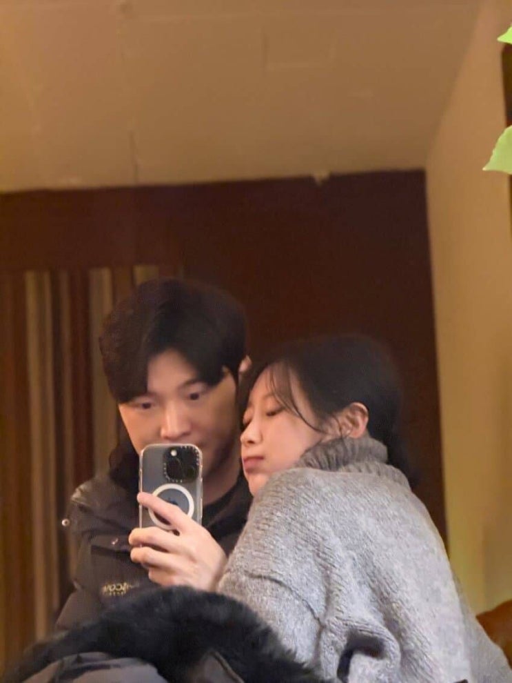  나솔사계 20기 영식·25기 영자, 일본 여행 ‘사진 유출’…‘위장이별’ 의혹 확산