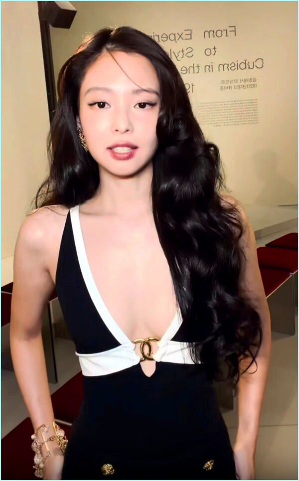  2026 샤넬쇼 뒤집은 제니와 지디! 천만 원대 착장 팩폭 리뷰