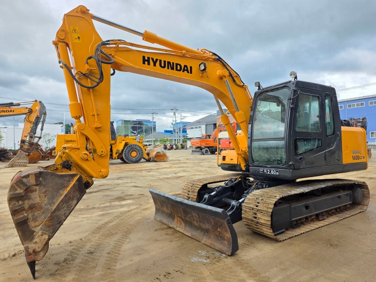  현대 R1400LC-7 2003년식 삽날 06궤도식 중고굴삭기