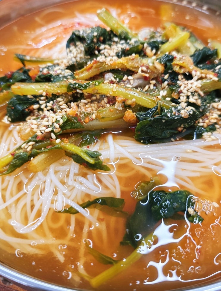  [대저동]자가제면으로 쫄깃한 면발을 자랑하는 김해공항 맛집 '윤슬칼국수'
