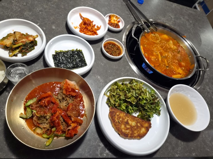  정자동 카페거리 맛집 정자역 고기집 한돈곳간 고급져