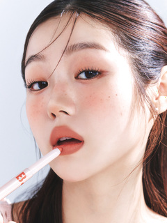  직진배송 스머징 립 펜슬 - 부드러운 터치로 완성하는 오버립 메이크업