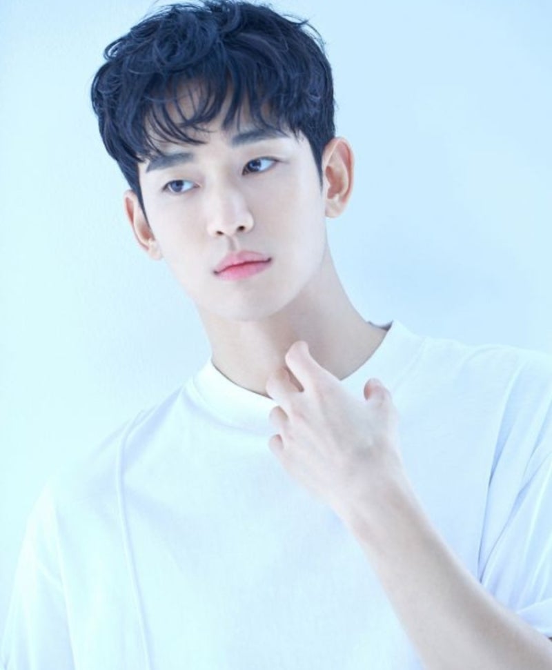 [단독] ‘누명 벗은’ 김수현, 가세연에 300억대 역대급 손배소 예고… “인생 파괴한 계획범....